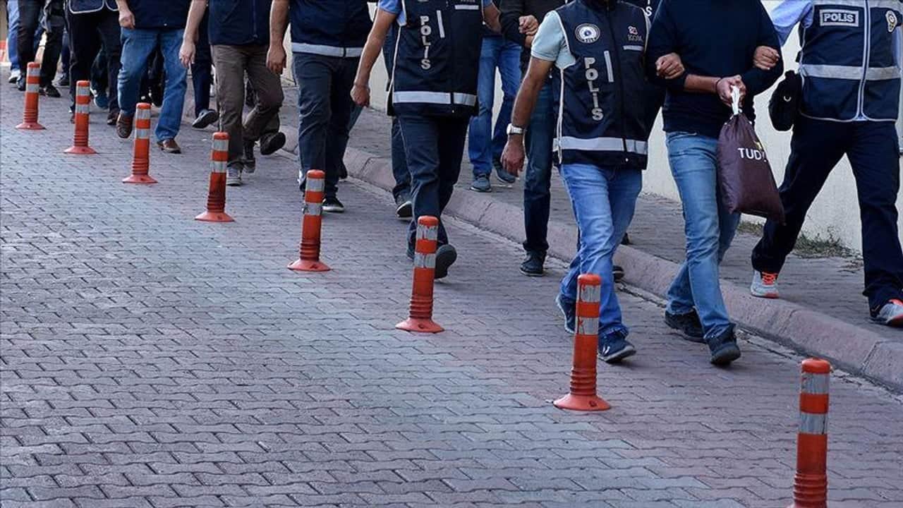 Foto - 10 milyarlık vurgun yapmışlar! Türkiye’yi sarsan operasyonda bürokratlar ve muhtarlar paketlendi