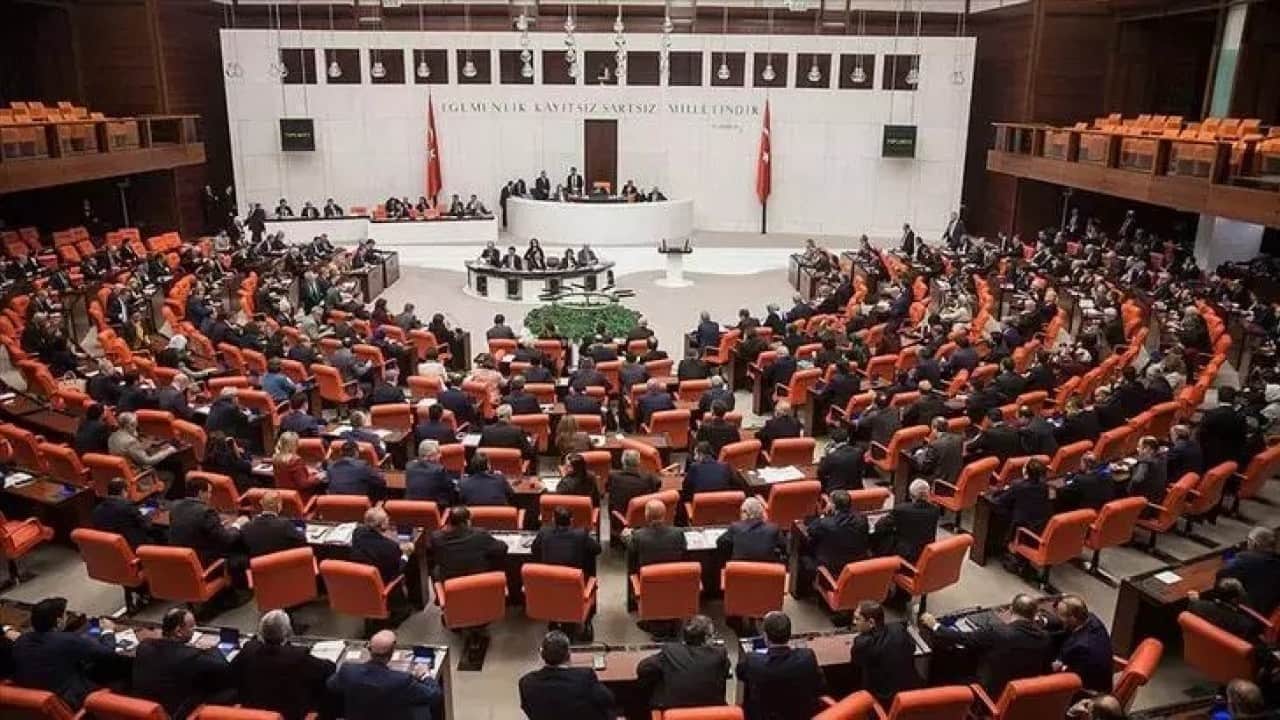 Foto - 11. Yargı Paketi ile ilgili flaş karar: Ertelendi