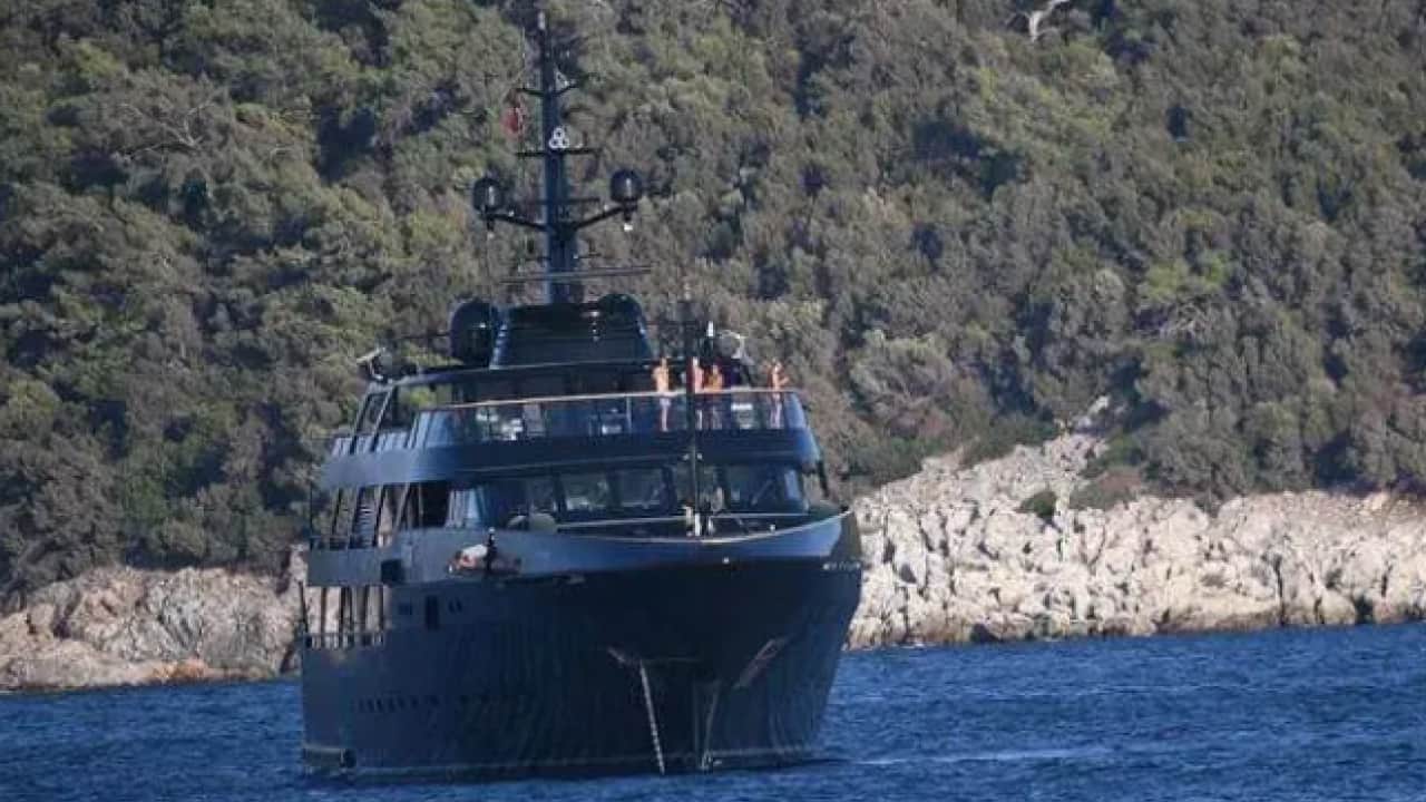 Foto - 12 milyar dolara göz kırptı: 65 metrelik yatıyla Bodrum'a tatile geldi!