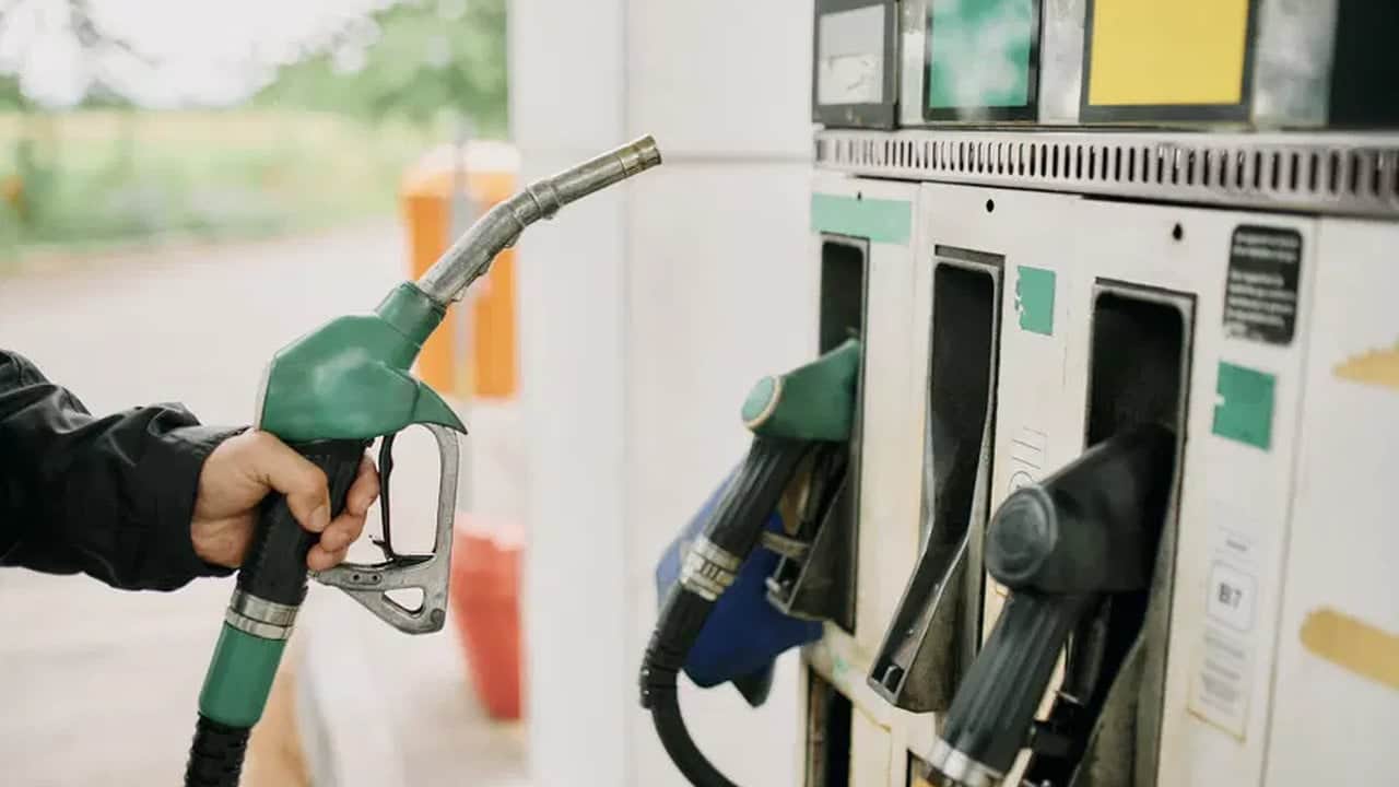 Foto - 12,48 TL’den bahsediliyor! Benzine tüm zamanların en büyük zammı kapıda