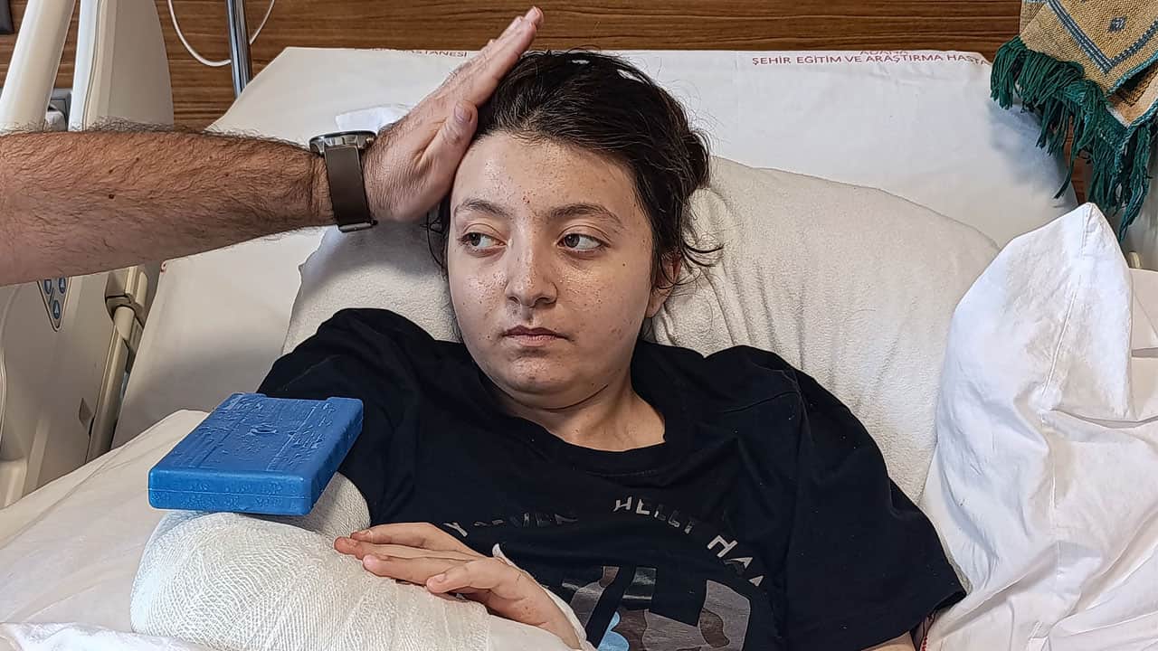 Foto - 12’nci kattan düştü, hayata tutundu! Ecrin iyileşince hayalini gerçekleştirdi