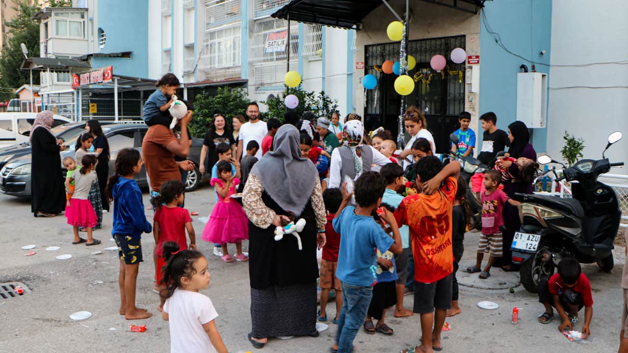 Foto - 12’nci kattan düştü, hayata tutundu! Ecrin iyileşince hayalini gerçekleştirdi