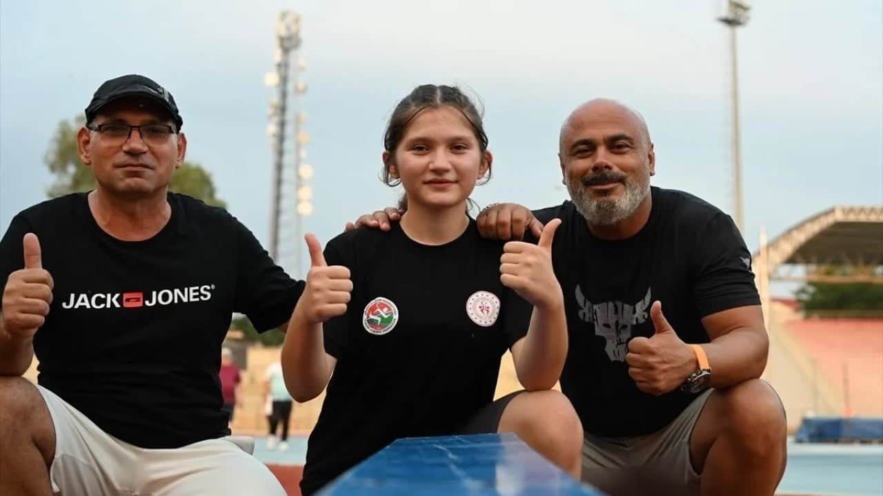 Foto - 13 yaşında Türkiye şampiyonu Teneffüste koşarken keşfedildi