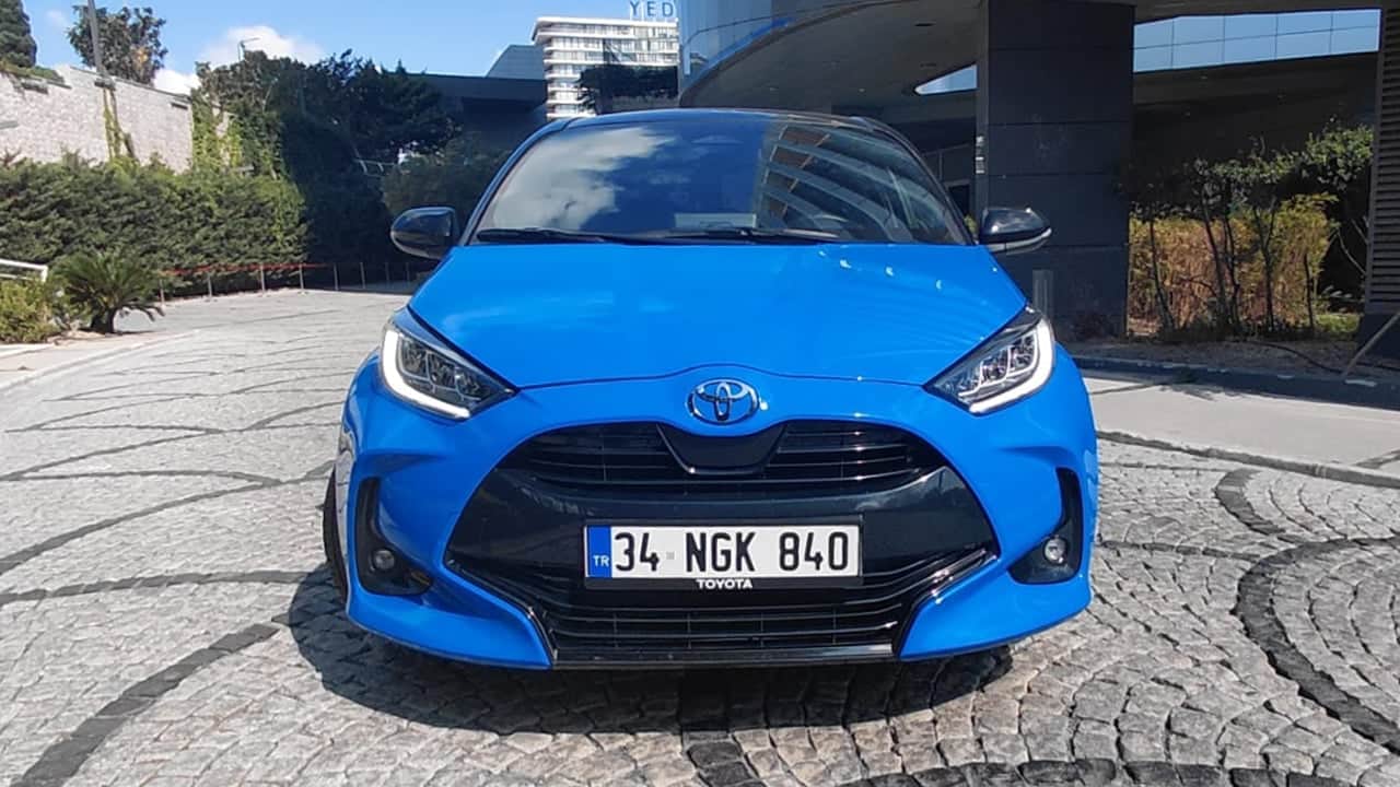 Foto - 130 beygir, 3.9 litre tüketim! Trafikte yakıtı unutturan teknoloji! Toyota Yaris Hybrid 1.5 Passion X-Pack ile şehir içi testi!