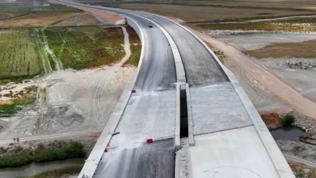 Foto - 2 il arası mesafe kısalıyor: Anadolu'ya jilet gibi karayolu!