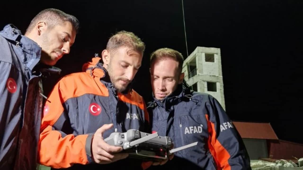 20 birliğe yapay zeka destekli aydınlatma dronu! AFAD’ın hava ve gece gözü güçleniyor