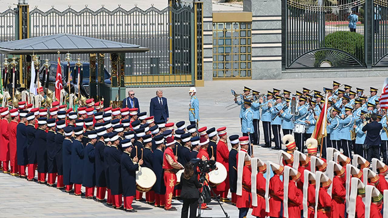 Foto - 200 yıl sonra devlet törenindeler! Trump’ı Yeniçeri alayı karşıladı, Osmanlı’nın muhteşem askerleri dönüş yaptı