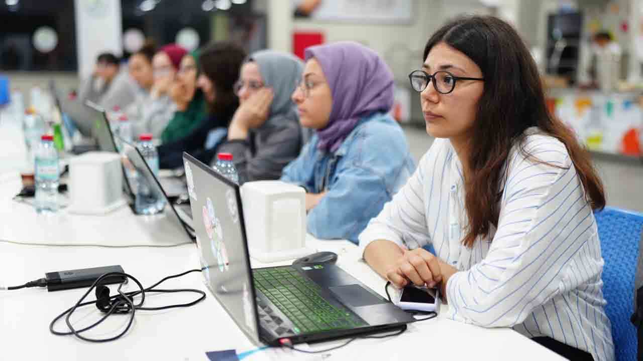 Foto - 21 ilde geleceğin teknolojileri eğitimi başlıyor: Yapay zekâdan insansız hava araçlarına