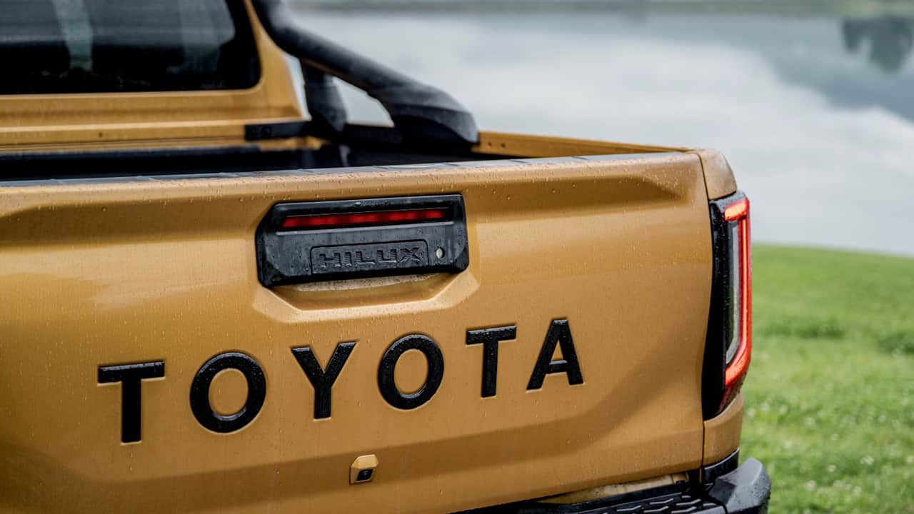 Foto - 27 milyonluk efsane Türkiye yolunda! Bu Hilux bildiğiniz Hilux değil! Pick-up tahtında yeni dönem başladı! 