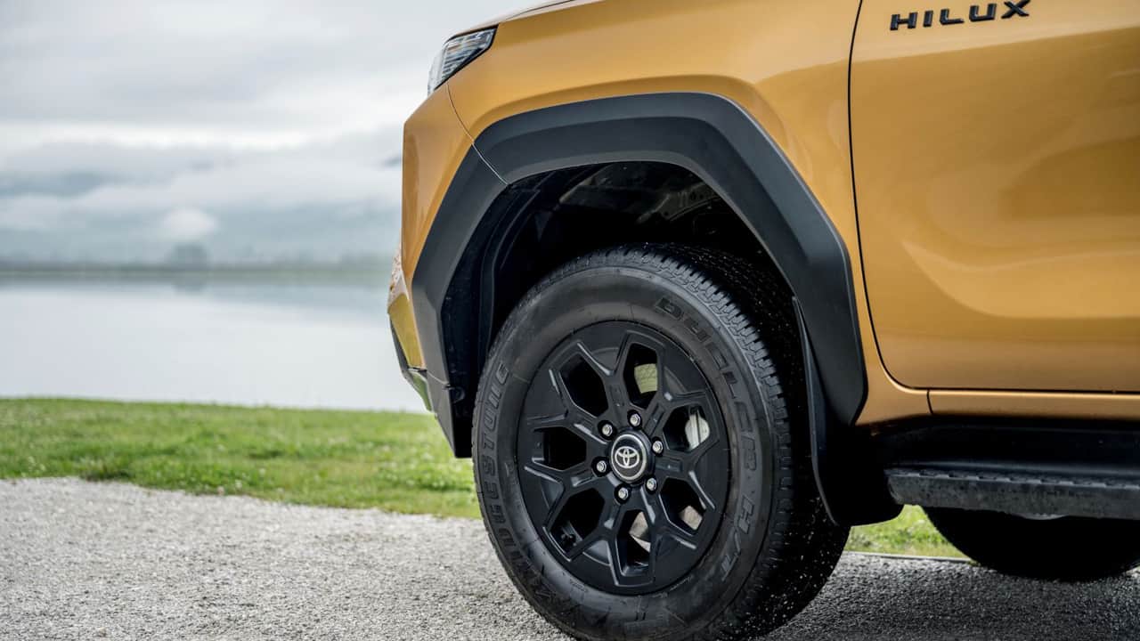Foto - 27 milyonluk efsane Türkiye yolunda! Bu Hilux bildiğiniz Hilux değil! Pick-up tahtında yeni dönem başladı! 