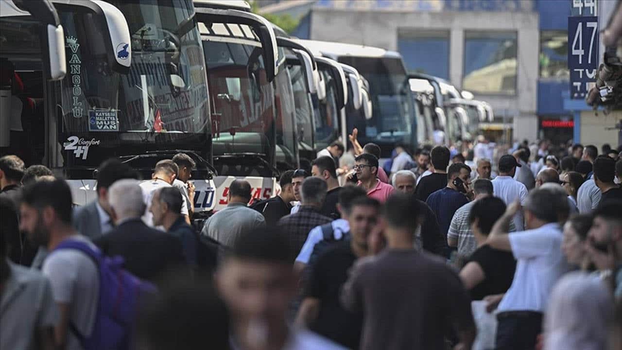 Foto - 29 yıllık köklü otobüs firması borç batağına saplandı! İflasın eşiğine geldiler