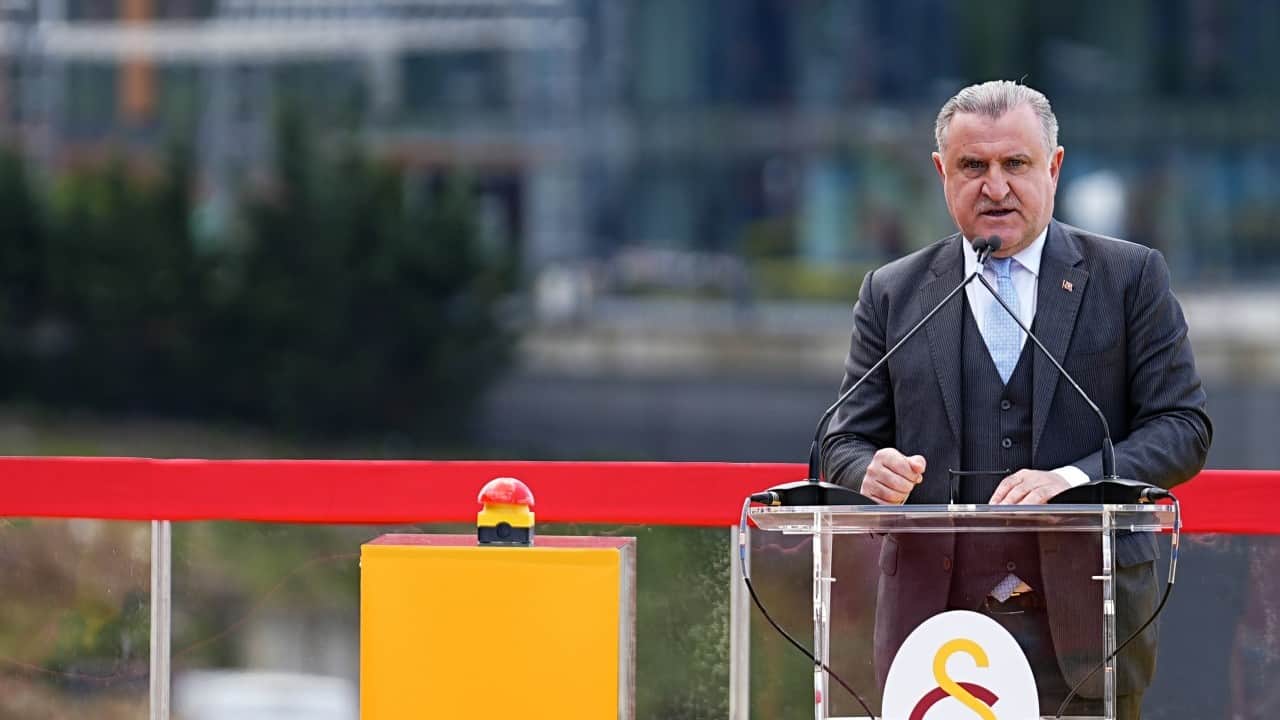 Foto - 3 gün daha bekleyemediniz mi? 'Şampiyon Cim-Bom' sözleri sosyal medyada viral oldu...