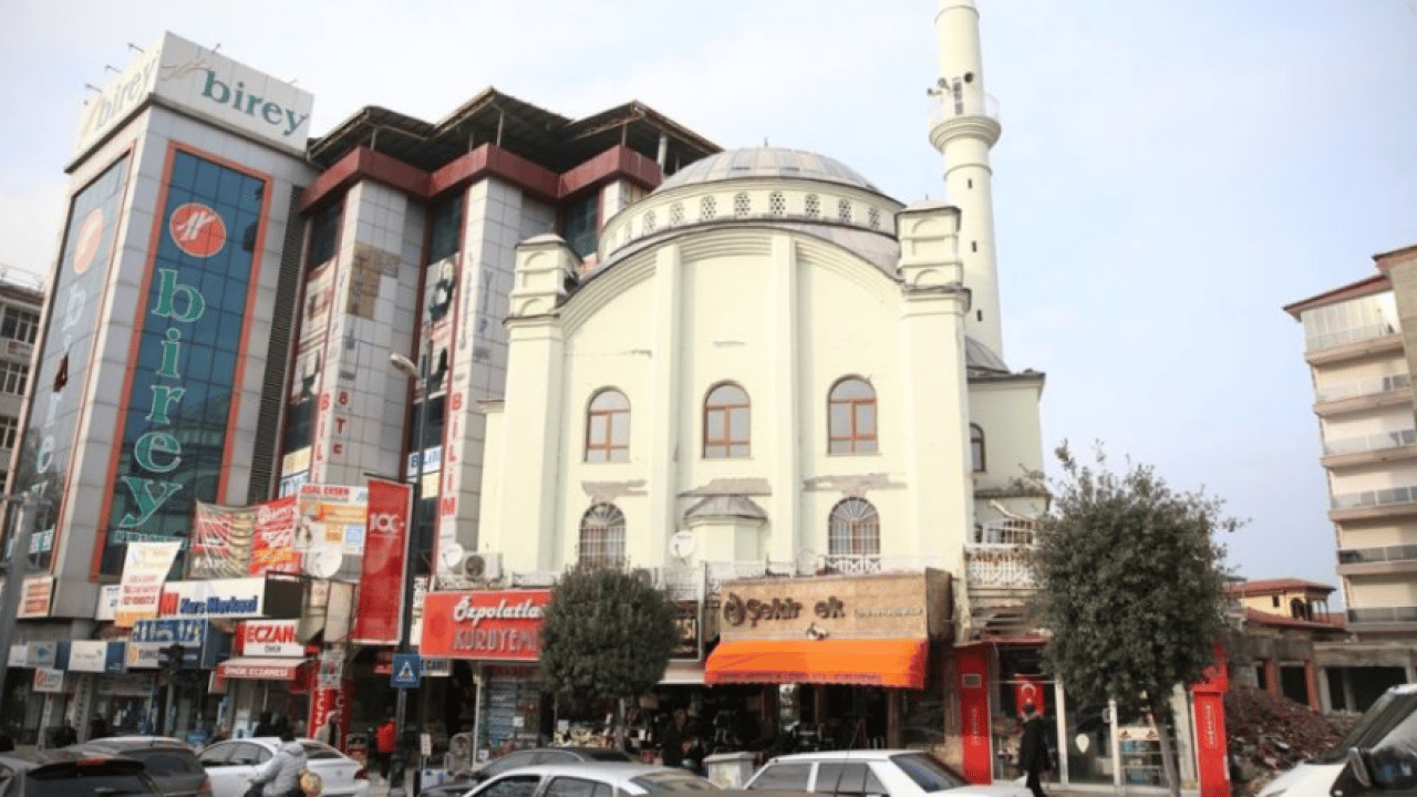 Foto - 3 yıldır bitmeyen Tekke Camii düğümünde yeni perde! Belediye kapıya mührü vurdu