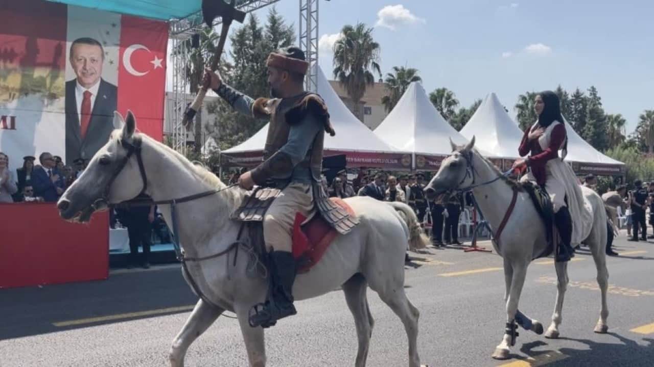 Foto - 30 Ağustos Zafer Bayramı töreninde Atların kuyrukları bağlandı kararlılık mesajı verildi