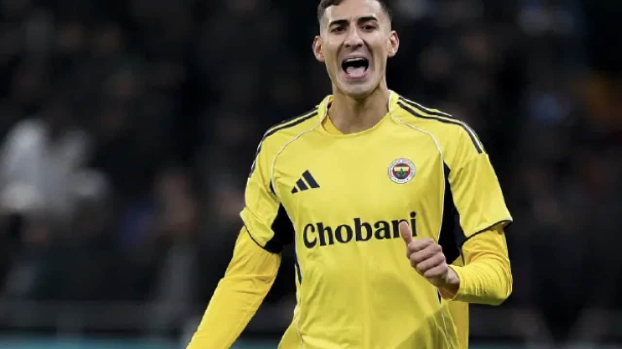 Foto - 30 Haziran 2027'de bitiyor... Mert Müldür Fenerbahçe'den bedava ayrılacak gibi duruyor