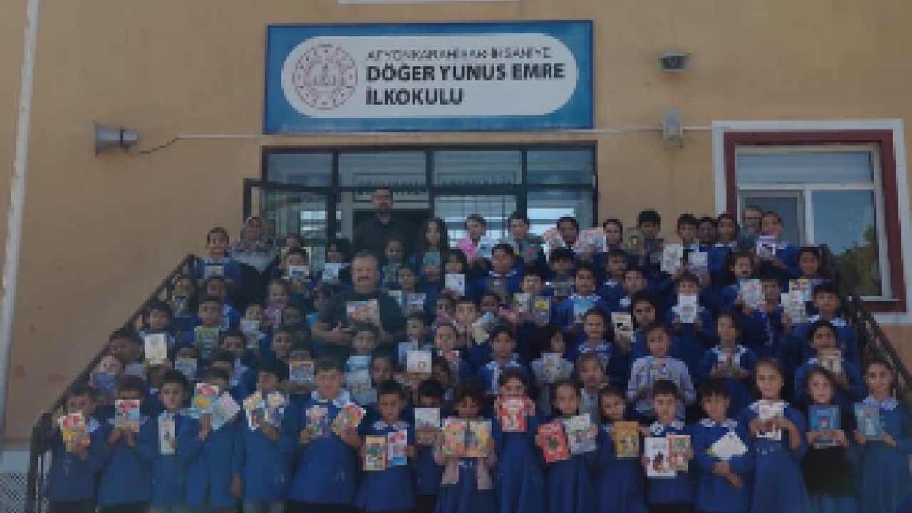 348 okul ve kütüphaneye ulaşan kitap seferberliğinin yeni durağı Döğer oldu