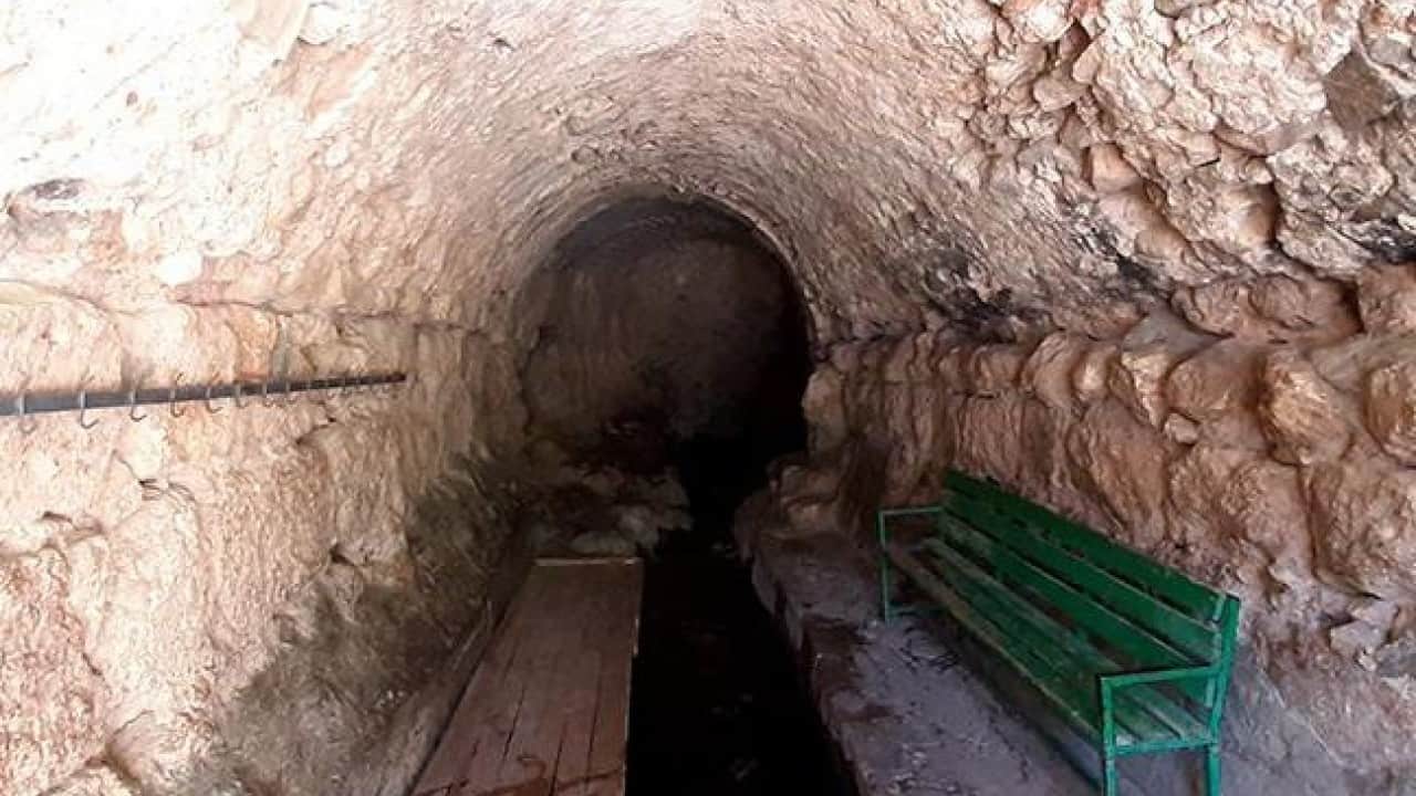 Foto - 380 yıllık camide yaşanan hadise köylüleri şok içerisinde bıraktı: Allah verdi her taraf coştu