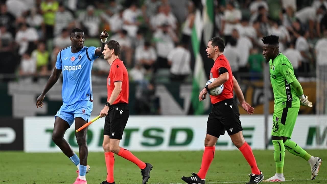 Foto - 4-0'lık skor sonrası fırtına koptu