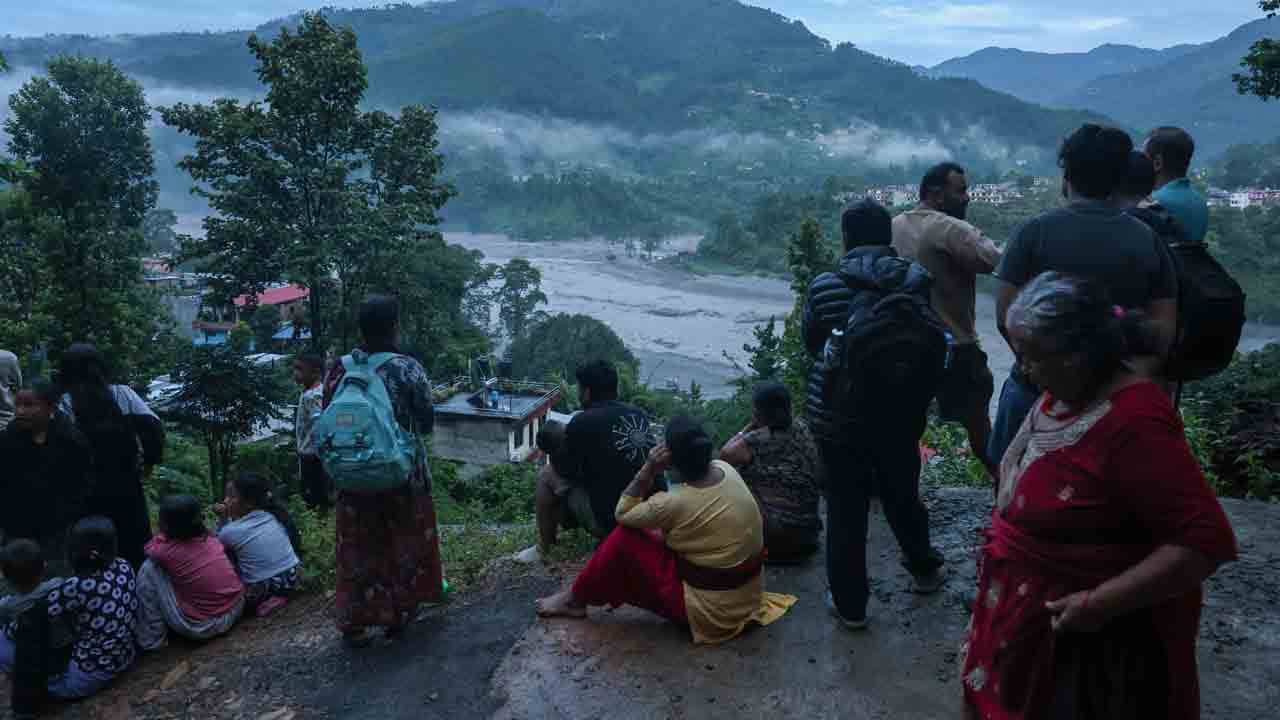 Foto - 4 bin 996 kişi 12 gündür kayıp: Nepal’deki facianın bilançosu ağırlaşıyor