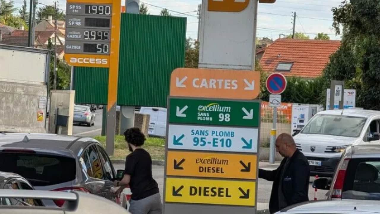 Foto - 42 günlük stok kaldı: Yine karneyle akaryakıt dağıtılacak!