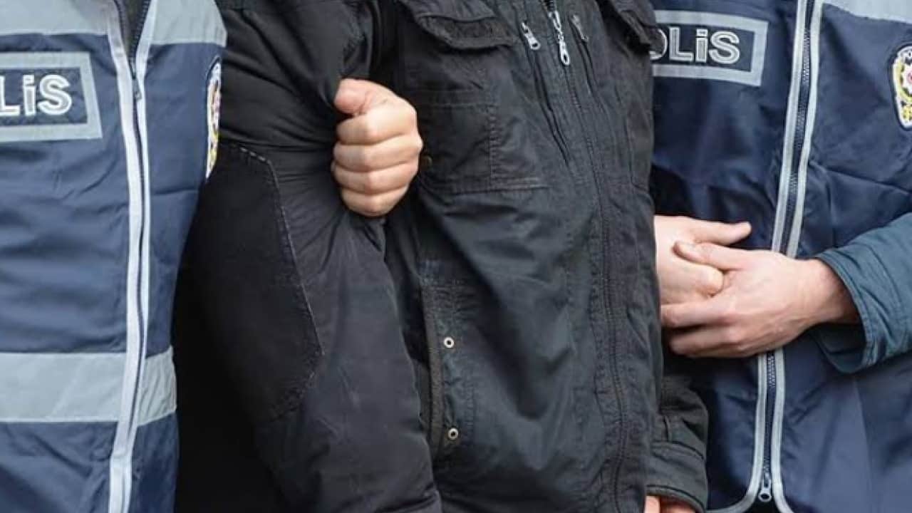 Foto - 5816 yine tartışmaların odağında: Büst çalan vatandaşa hapis yolu