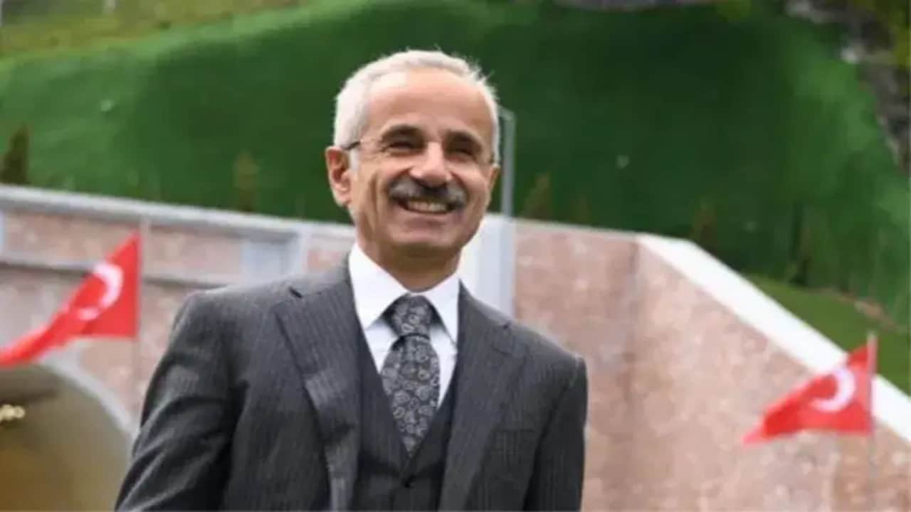 Foto - 6 saatlik yolculuk 2 saate düşüyor! Ulaştırma Bakanı müjdeyi verdi: Yılda 3 milyon yolcu taşınacak