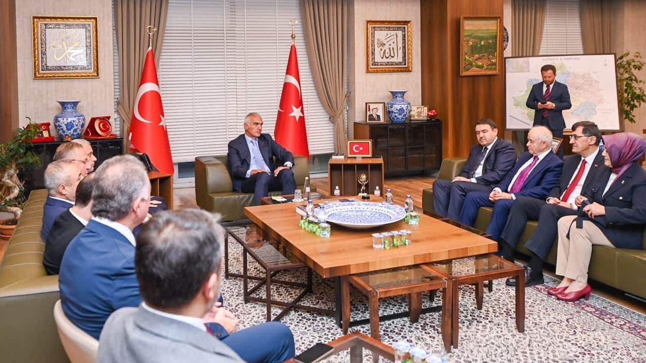 Foto - 62 bin 701 eser, 5 farklı tema, tek çatı... Kütahya Arkeoloji ve Maden müzesi açıldı