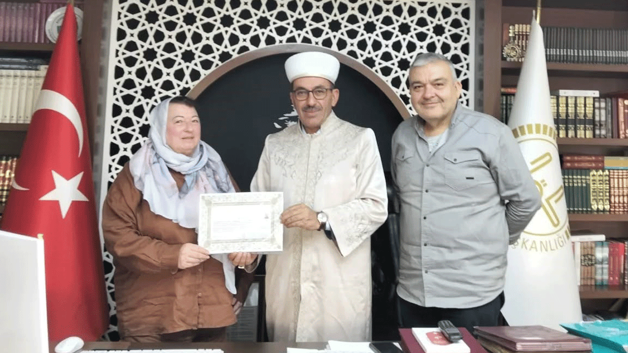 Foto - 6’sı Alman, 5’i Rus, 4’ü Ukraynalı farklı ülkelerden 20 kişi Müslüman oldu: Tatile geldiler hidayete erdiler