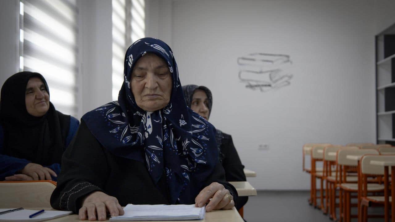 Foto - 7 çocuk annesi, 18 torun sahibiydi! 80 yaşında okuma yazma öğrendi