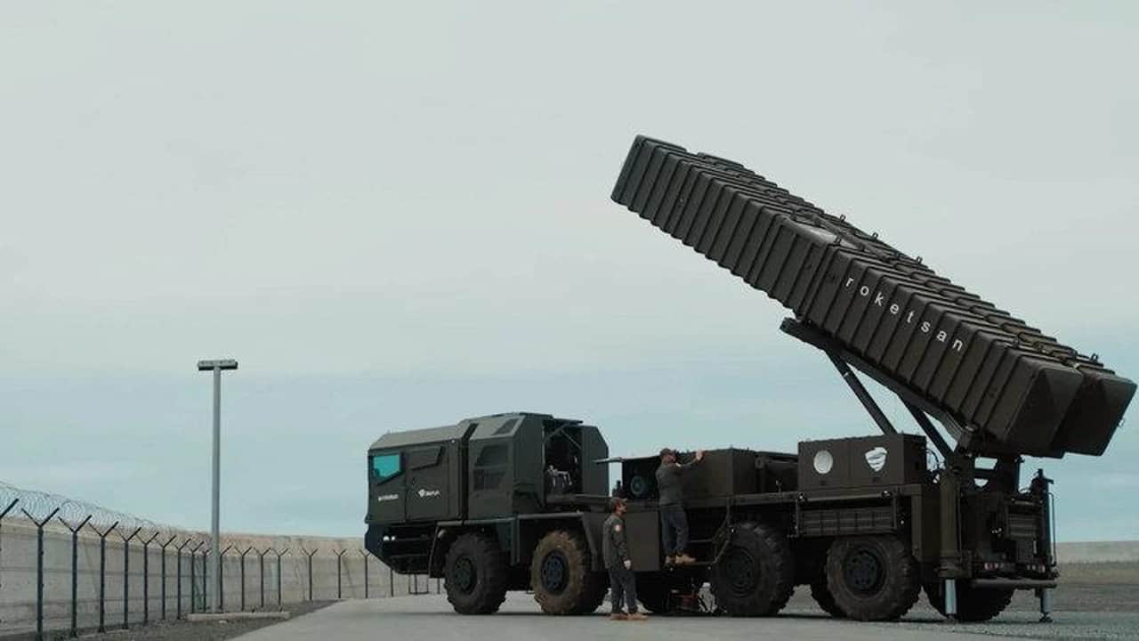 Foto - 800 km menzilli Türk füzesi Yunanistan’ı titretti: "Tüm topraklarımız menzilde" diyerek tutuştular