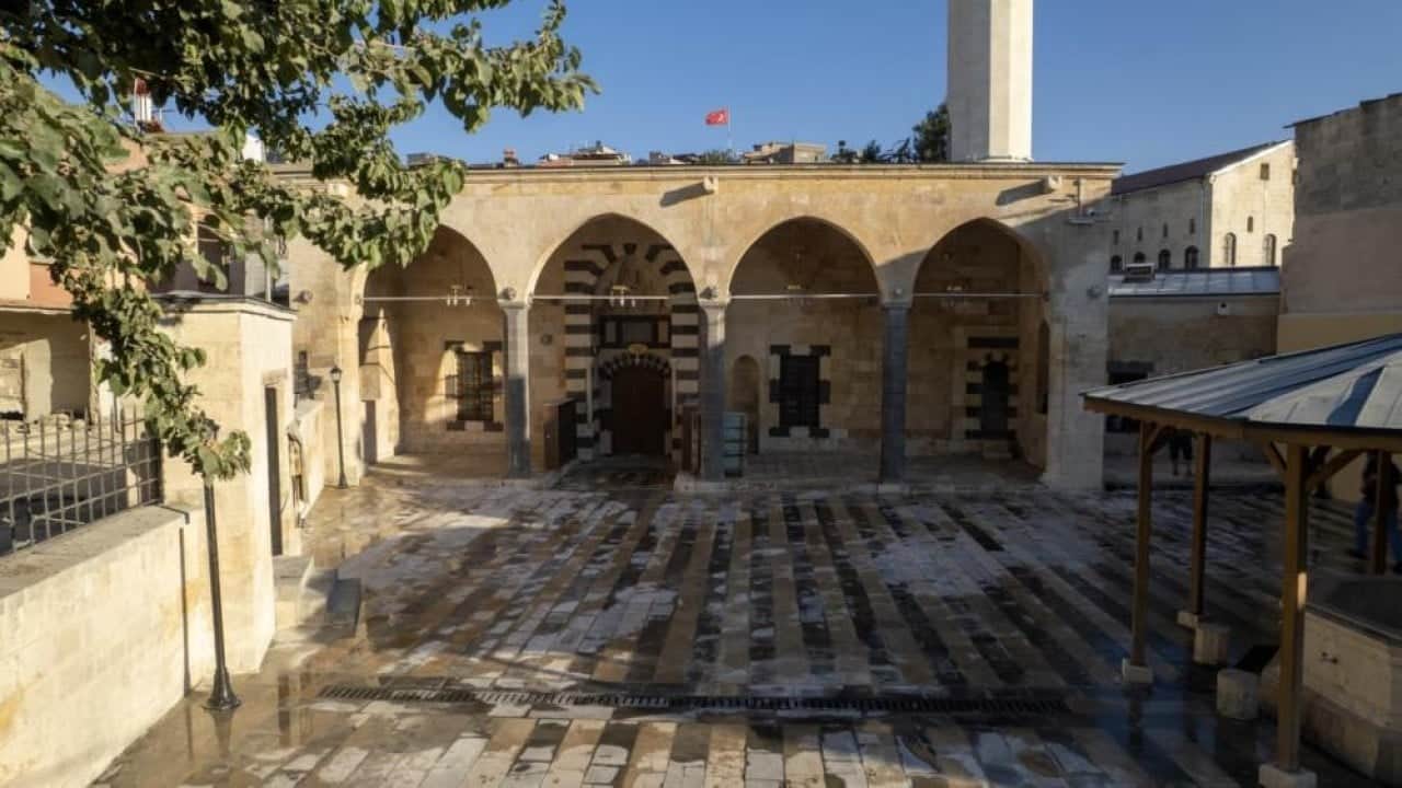 Foto - 81 ilde ‘1001 hatim duası’ Depremde zarar gören iki cami daha açılıyor