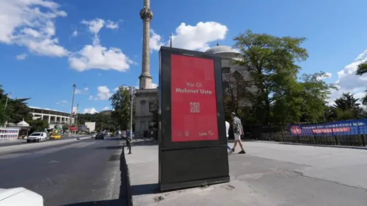 Foto - 81 ile yerleştirilen billboardlar merak uyandırdı! Gözler o tarihe çevrildi!