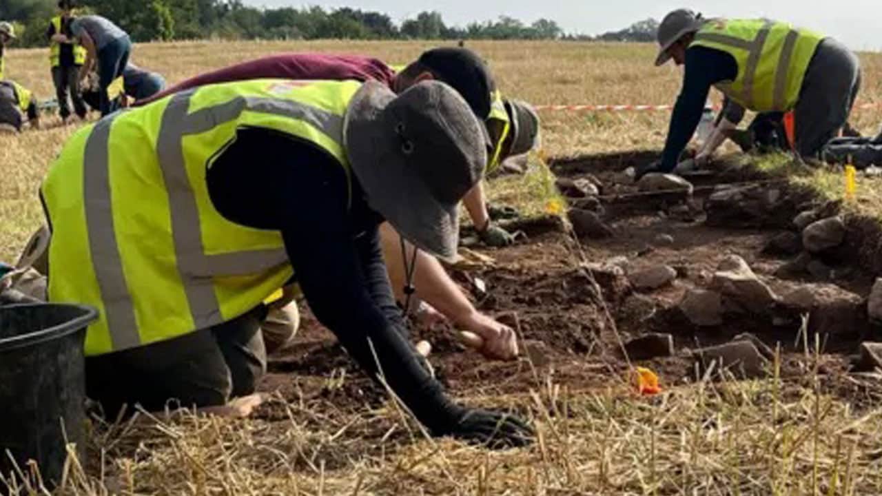 Foto - 814 tümsek arkeologları kayıp yapıya götürdü! Köstebekler 800 yıllık sırrın izini ortaya çıkardı