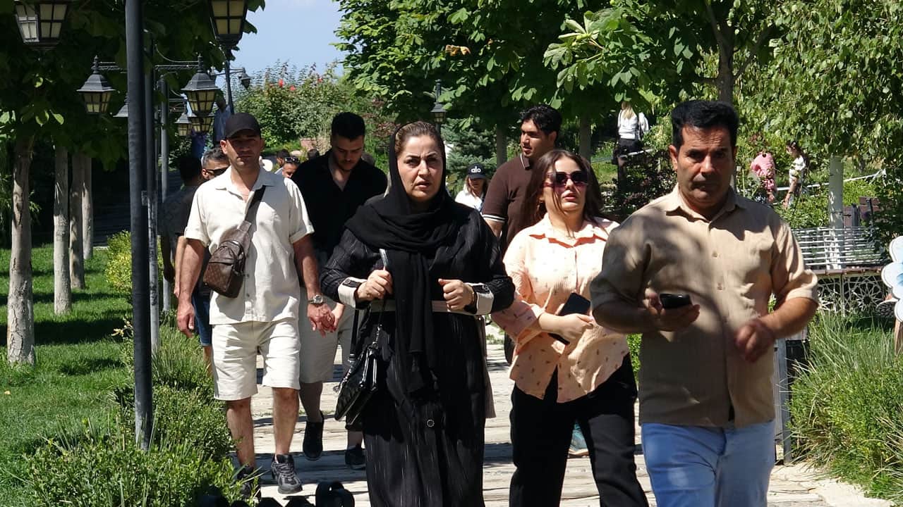 Foto - ABD ile savaş bile onları vazgeçiremedi! İranlı turistlerin Van sevdası