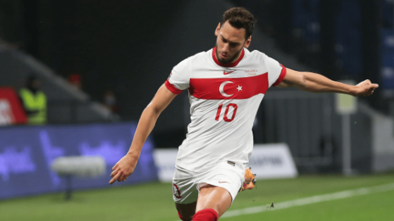Foto - ABD maçı öncesi takımı sarsacak gelişme! Hacıosmanoğlu özür diledi! Hakan Çalhanoğlu'na tepki dinmiyor