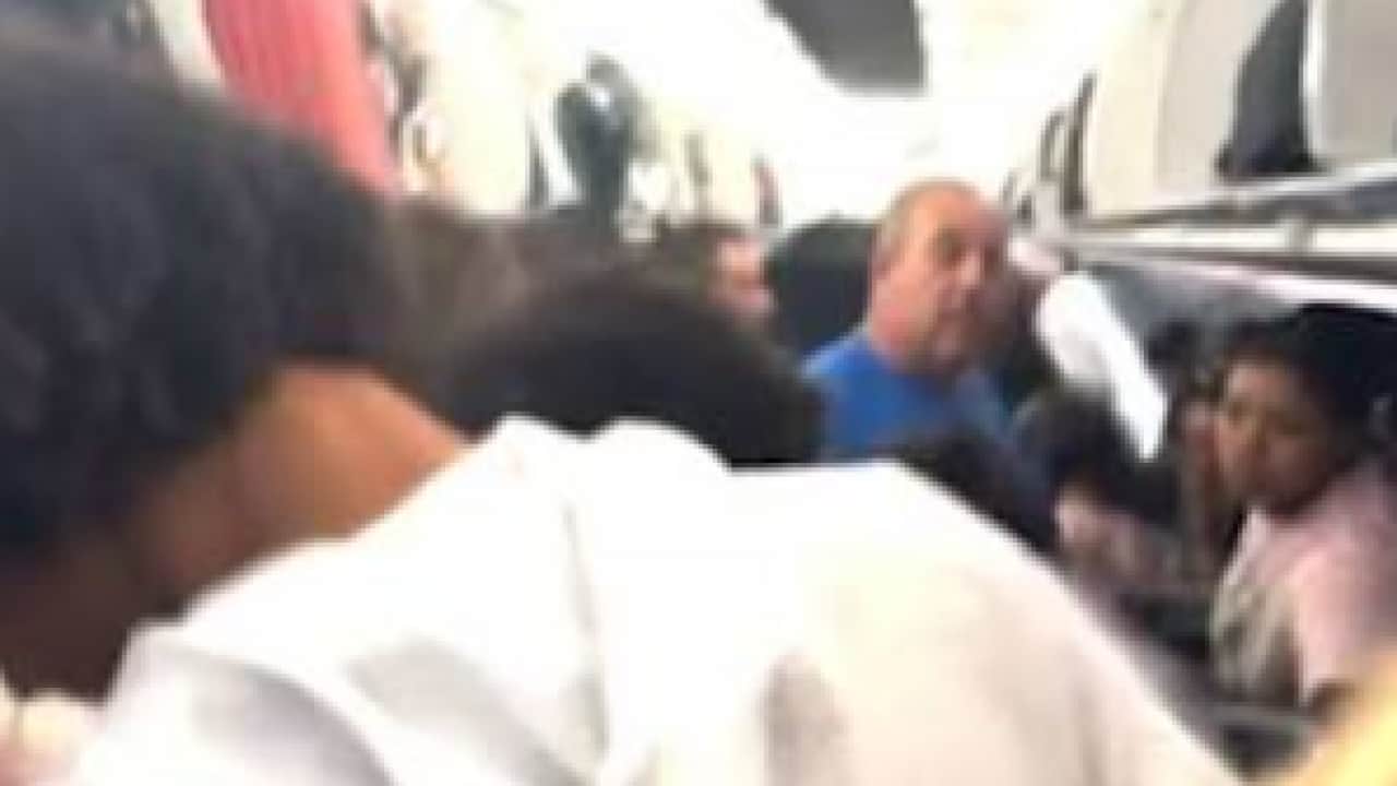 Foto - ABD uçağında kırmızı alarm: Havadayken birden alev aldı!