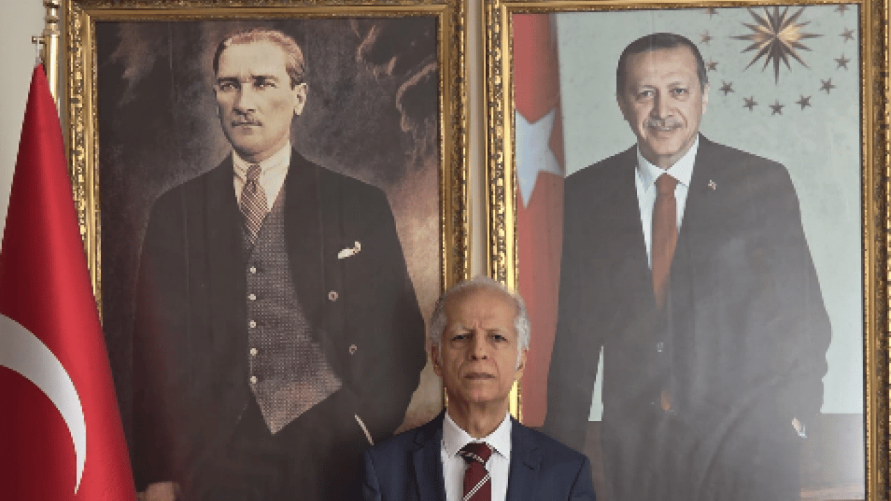 Abdulla Sönmez, Milli Takıma Ay-Yıldızlı çocuklar marşını yazdı... 
