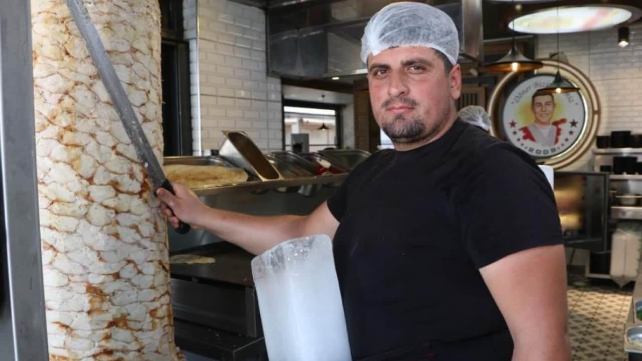 Adana’da sıradan bir gün! Serinlemek için bulduğu çözüm şaşırttı