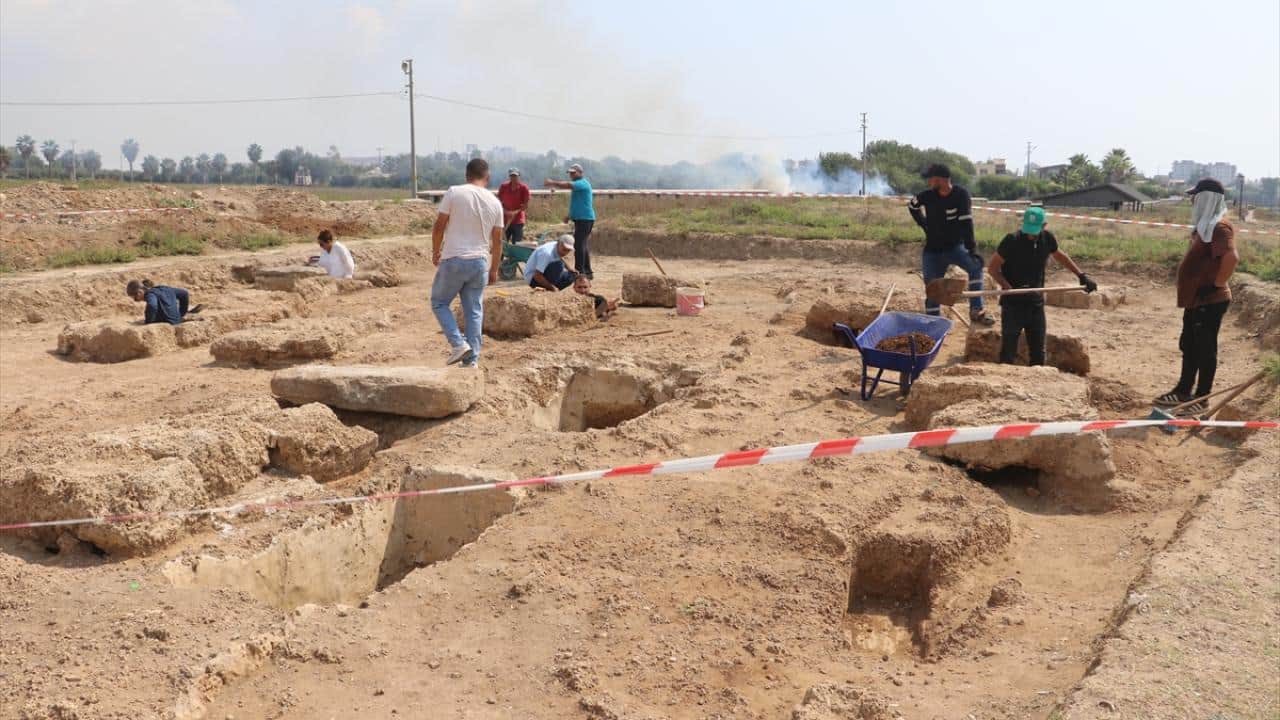 Foto - Adana’daki antik kentte binlerce yıl sonra gün yüzüne çıktı