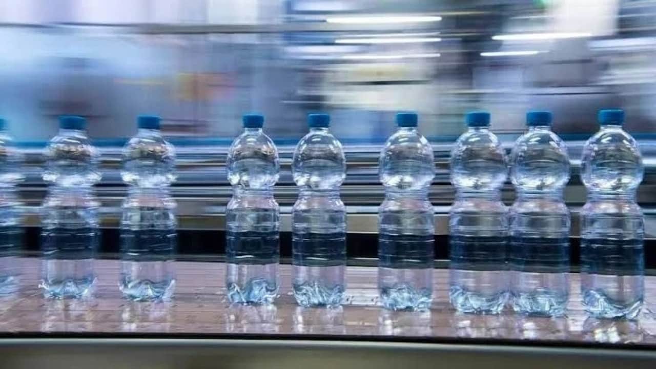Foto - Adı büyük bir skandala karışmıştı:Türkiye'de büyük rağbet gören ünlü su markası satıldı