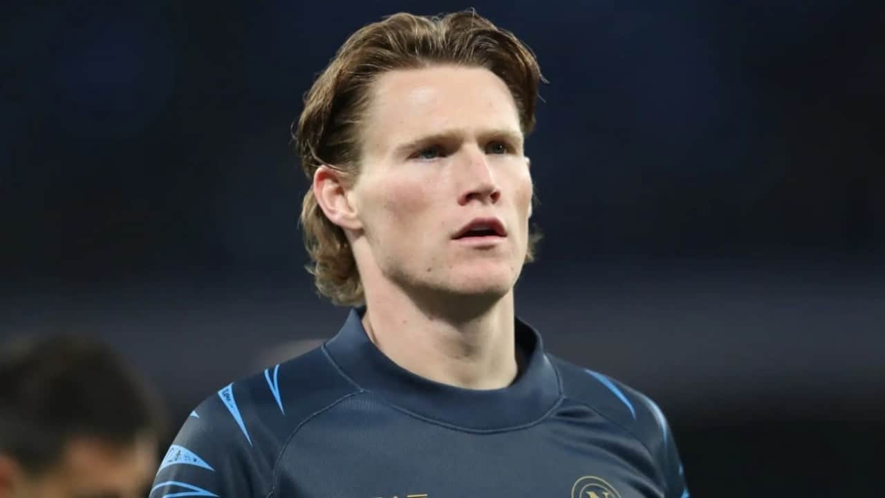 Foto - Adı Fenerbahçe ile anılıyordu! O yıldız oyuncunun kalbinde sorun çıktı
