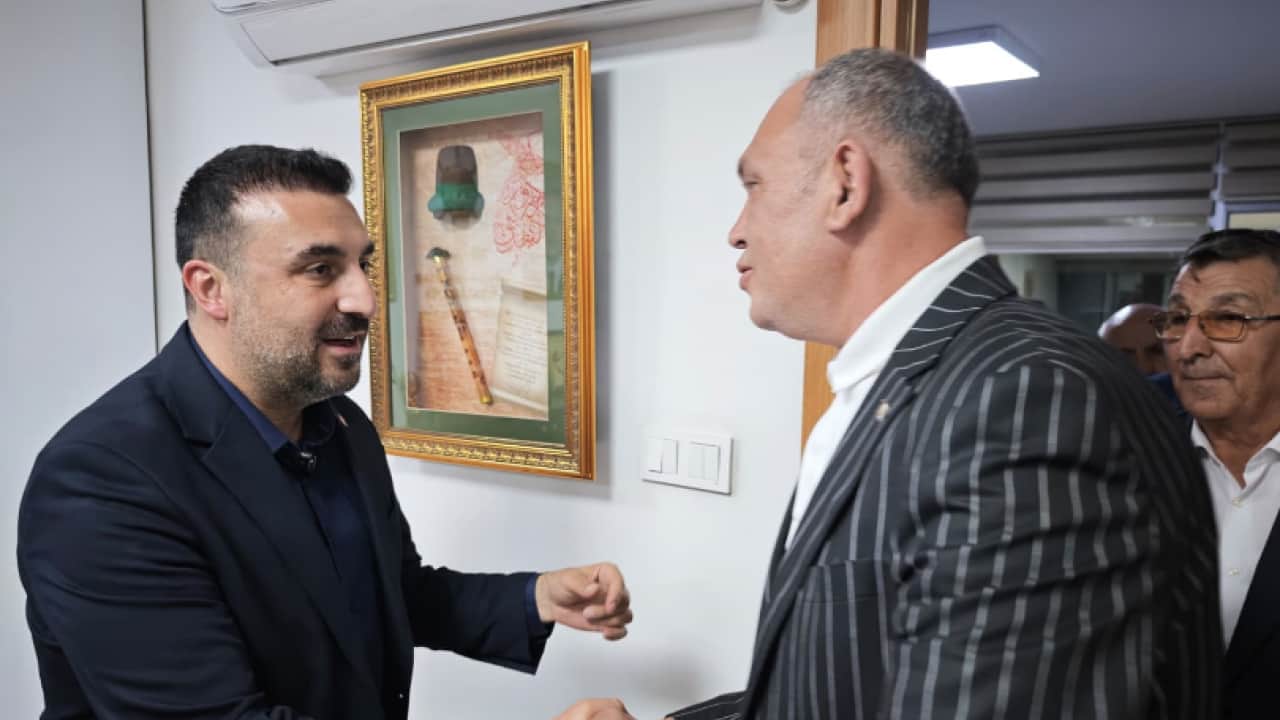 Foto - Afyonkarahisar’da Ezber Bozan Siyaset: Sabah 06.00’da Başlayan Mesai, Çaylar Başkandan