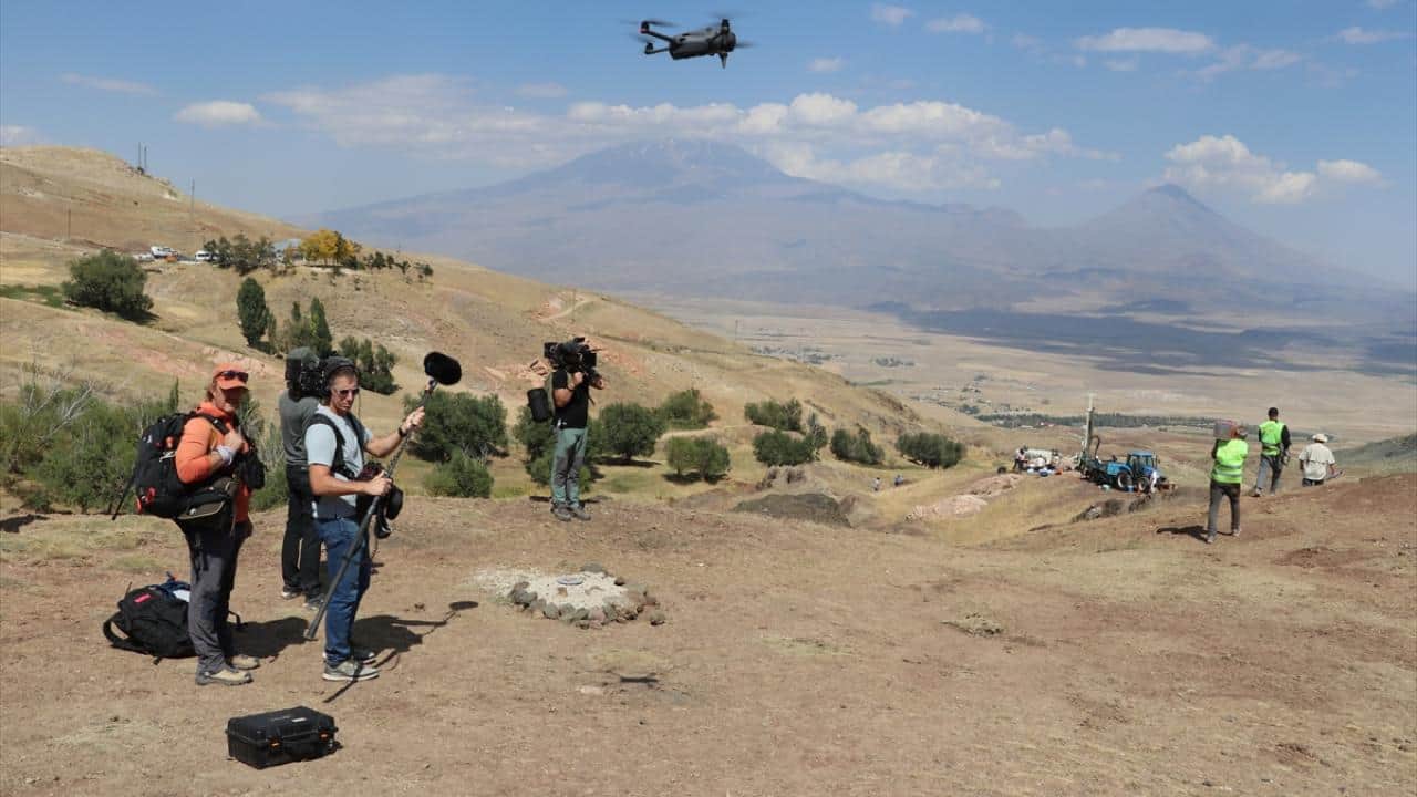 Foto - Ağrı’da kayıt altına alıyorlar! Nuh'un Gemisi uluslararası belgesellere konu oldu