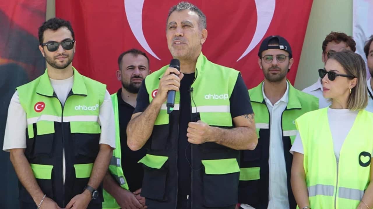 Foto - AHBAP soruşturması dosyasına girdi! Milyarlık EFT’lerin notları herkesi şaşırttı