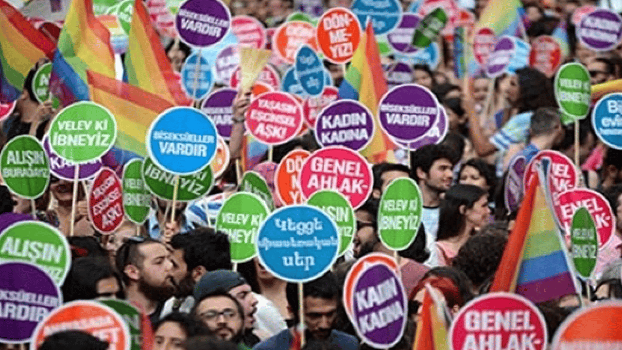 Foto - Ahlaksızlara milyonluk transferler: Sapkın LGBT derneklerini ihya etmişler