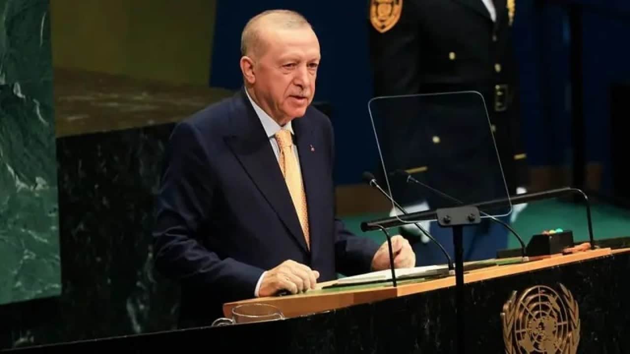Foto - Ahmed El Şara'dan Türkiye'ye büyük ayıp: Erdoğan konuşurken bakın ne yaptı