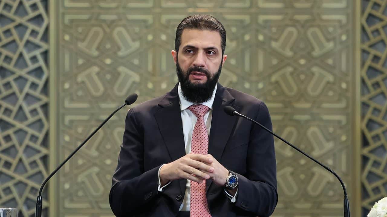 Foto - Ahmed Şara'dan açıklama geldi: Kara lekeden kurtuluyoruz