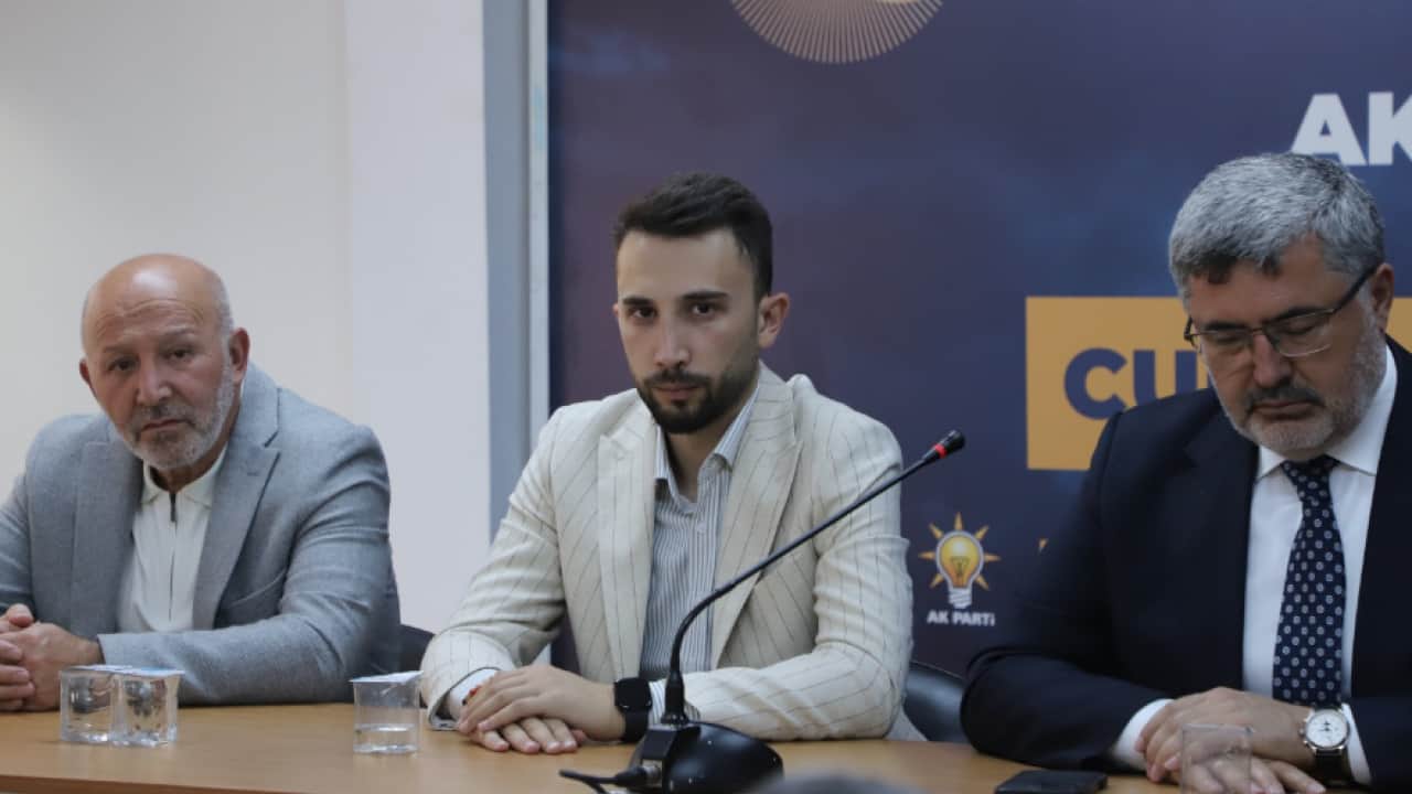 Foto - AK Parti Afyonkarahisar İl Başkanı Özgür Kavak’tan göreve başladıktan sonra ilk açıklama: Telefonunuz 7/24 açık olsun