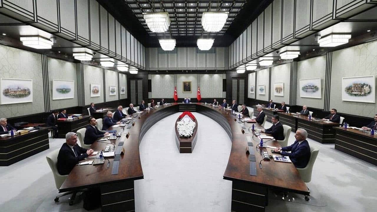 Foto - AK Parti kampına damga vurdu! Cumhurbaşkanı Erdoğan’dan kurmaylarına kritik uyarı: Bunu hemen sona erdirin 