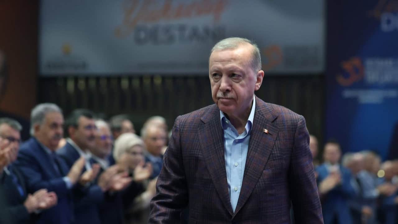 Foto - AK Parti kampına damga vurdu! Cumhurbaşkanı Erdoğan’dan kurmaylarına kritik uyarı: Bunu hemen sona erdirin 